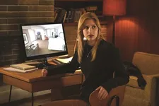 Alexia Fast as Cassandra: "There's a whole subplot why he connected Cass to the mother."